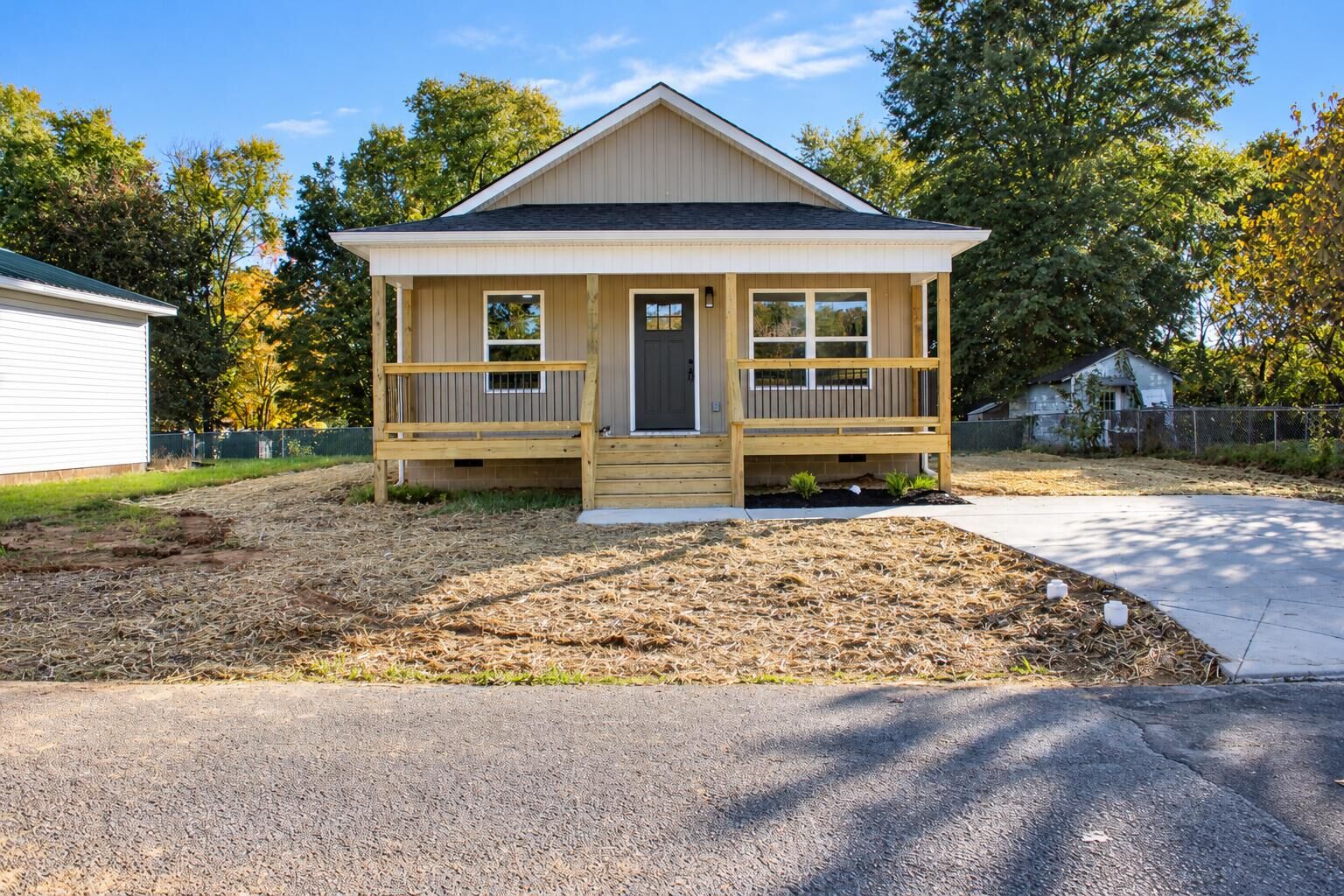 Property Photo:  810 Cedar Drive SE  TN 37323 