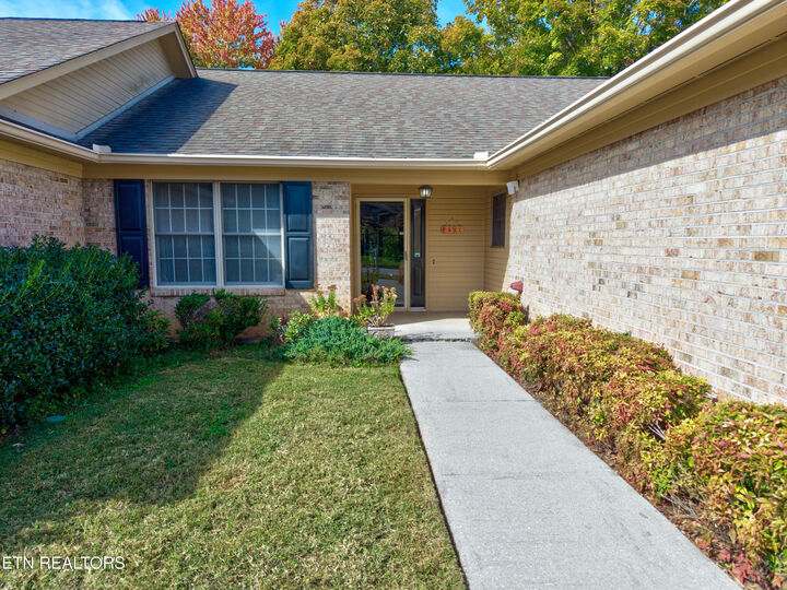 Property Photo:  904 Portsmouth Circle  TN 37803 