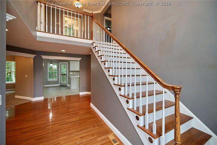 Property Photo: 424 Woodbridge Drive WV 25311