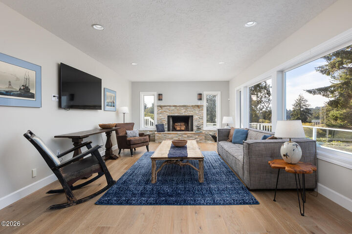 Property Photo:  6905 NE Highland Road  OR 97368 