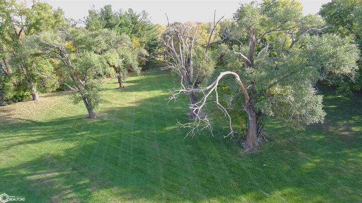 Property Photo:  Aldi Columbia Street  IA 52601 
