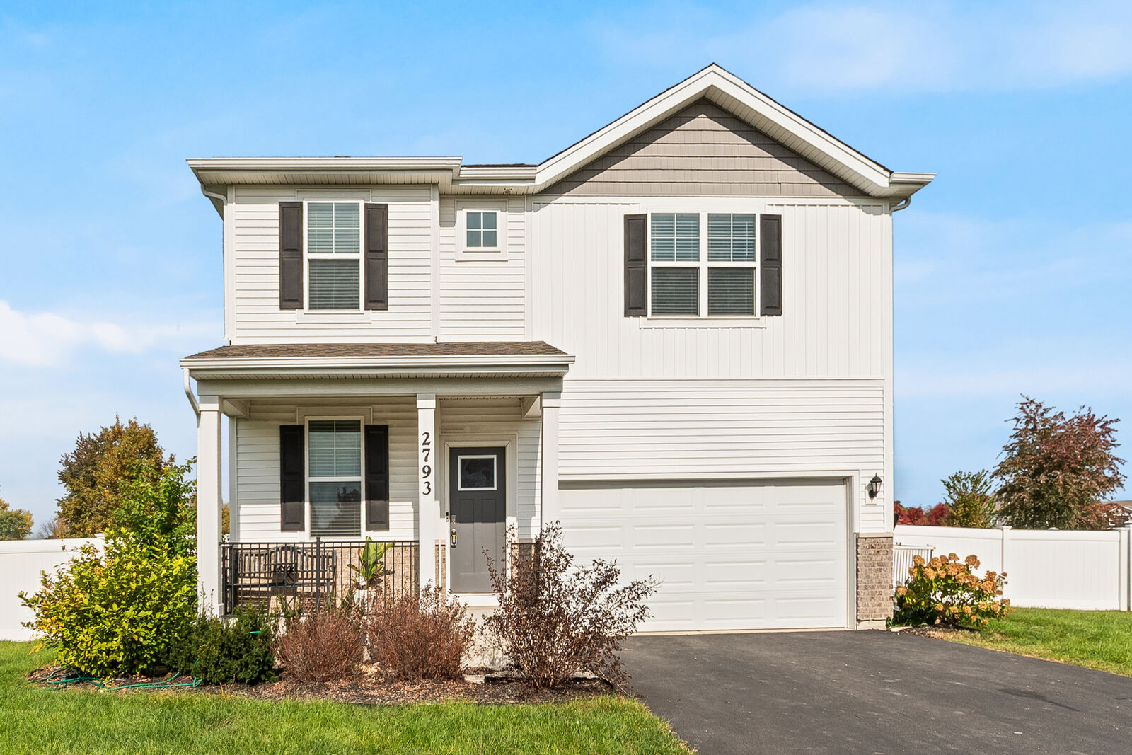 Property Photo: 2793 Berrywood Lane IL 60560