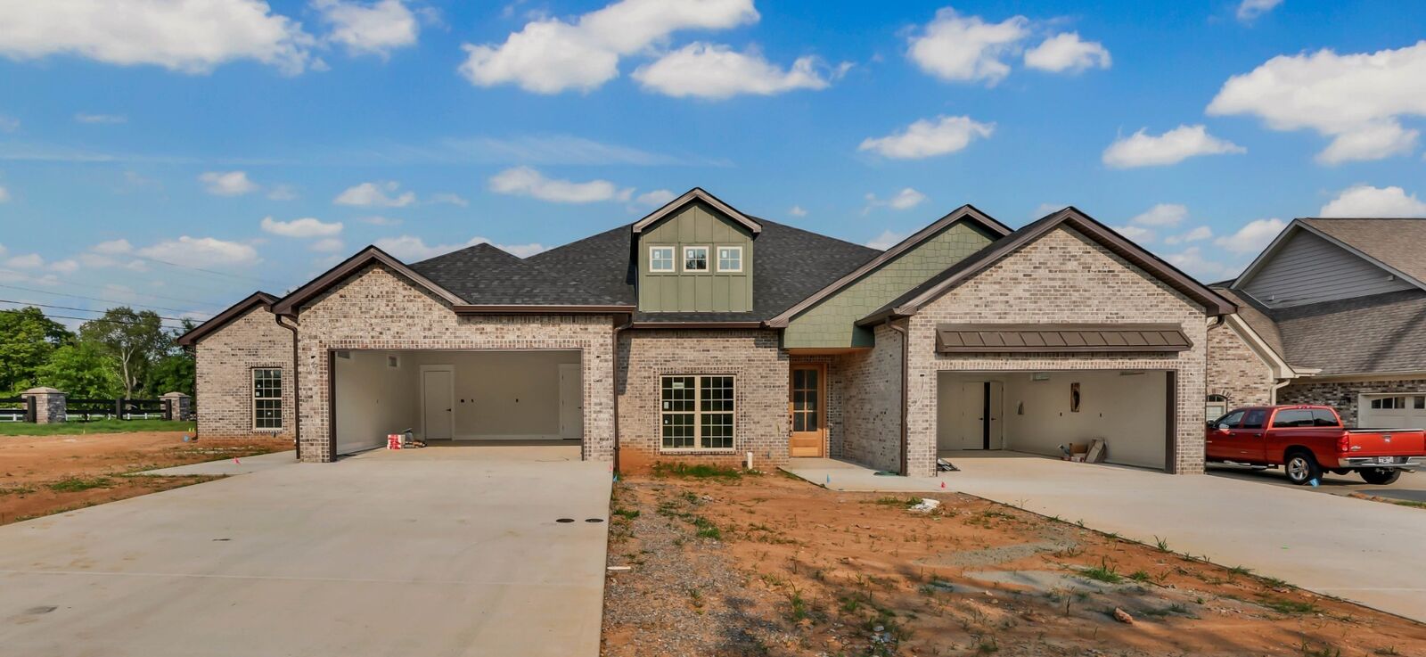 Property Photo: 1101 Veridian Dr TN 37043