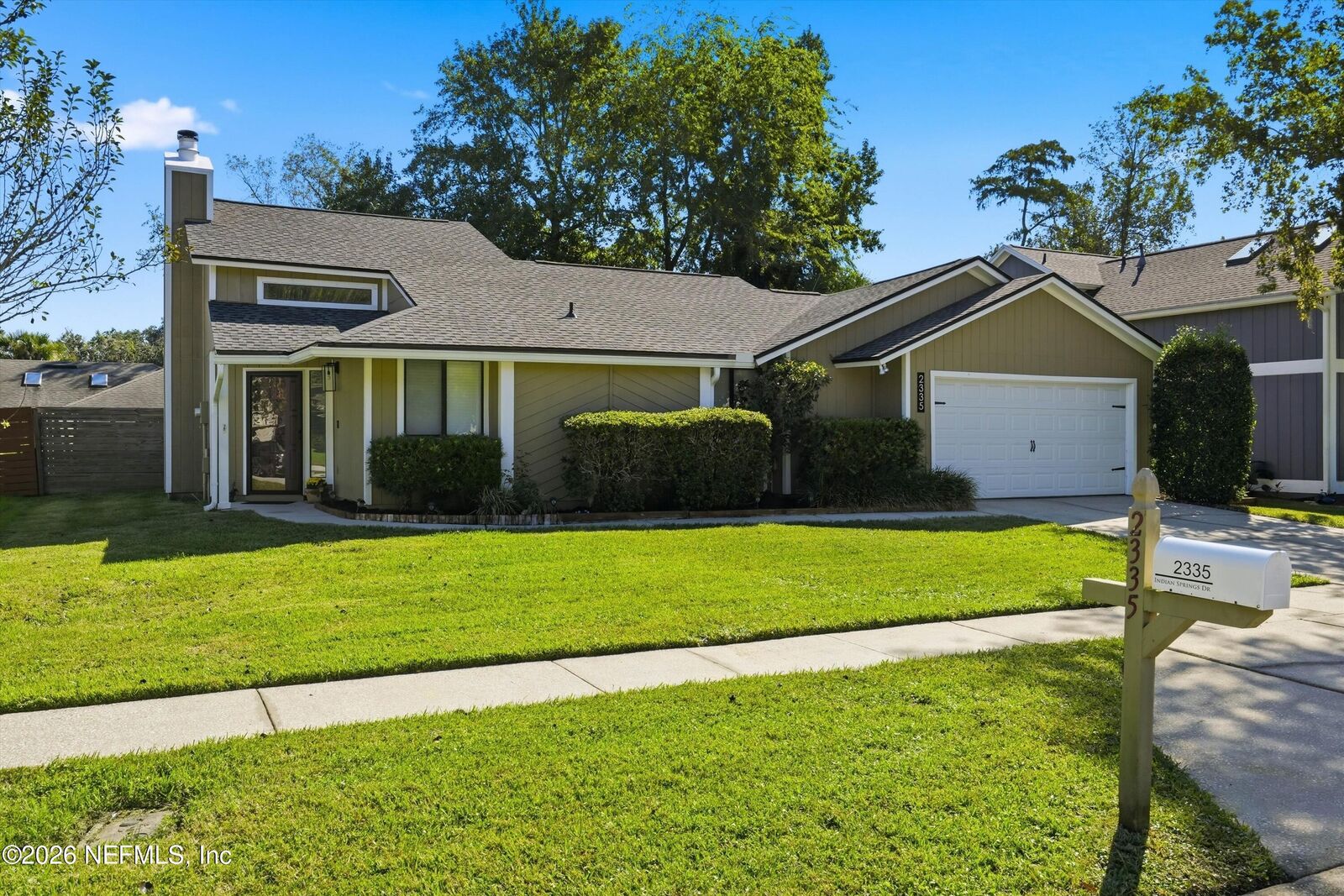 Property Photo: 2335 Indian Springs Drive FL 32246