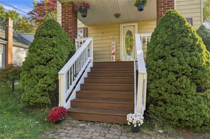 Property Photo:  1277 Irene Road  OH 44124 