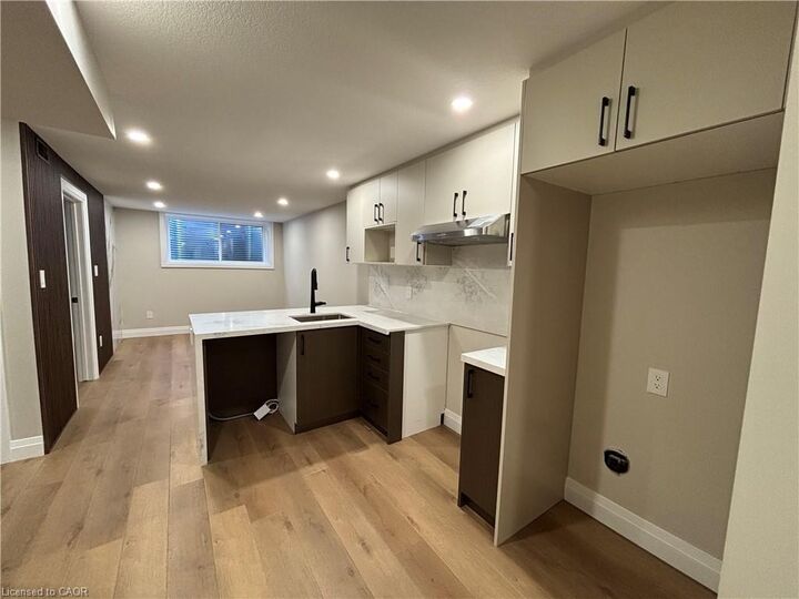 Property Photo:  73 Mary Street 1B  ON N3S 3B3 