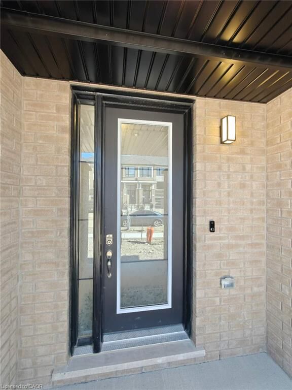 Property Photo:  461 Jack Wilford Way  ON N4S 0G4 