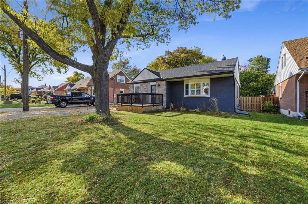 Property Photo:  458 East 37th Street  ON L8V 4B9 