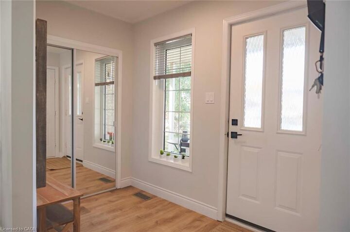 Property Photo:  729 Fairway Court  ON N2A 4B4 