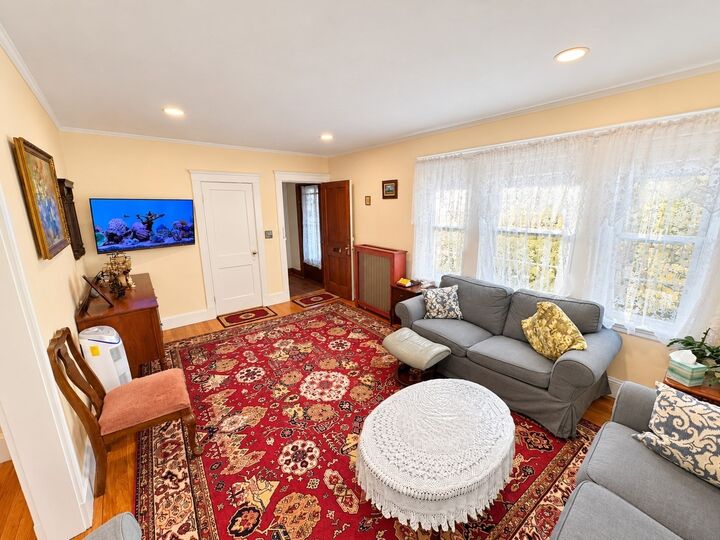 Property Photo:  255 Waverley Ave. 1  MA 02472 