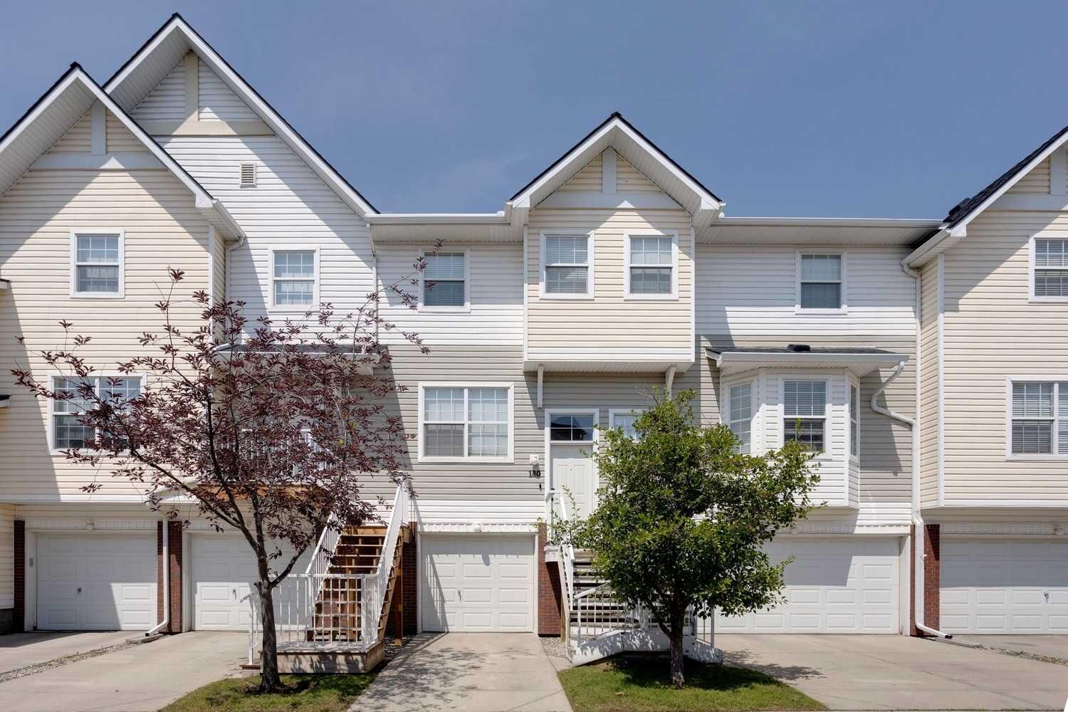Property Photo:  180 Prestwick Acres Lane SE  AB T2Z 3Y2 