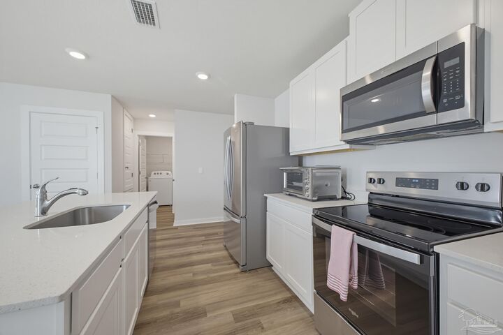 Property Photo:  25 Spoonbill St  FL 32533 