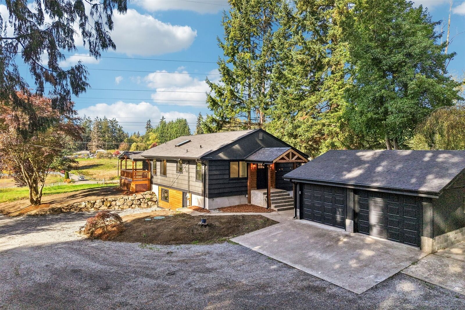 Property Photo:  5813  83rd Ave SE  WA 98290 
