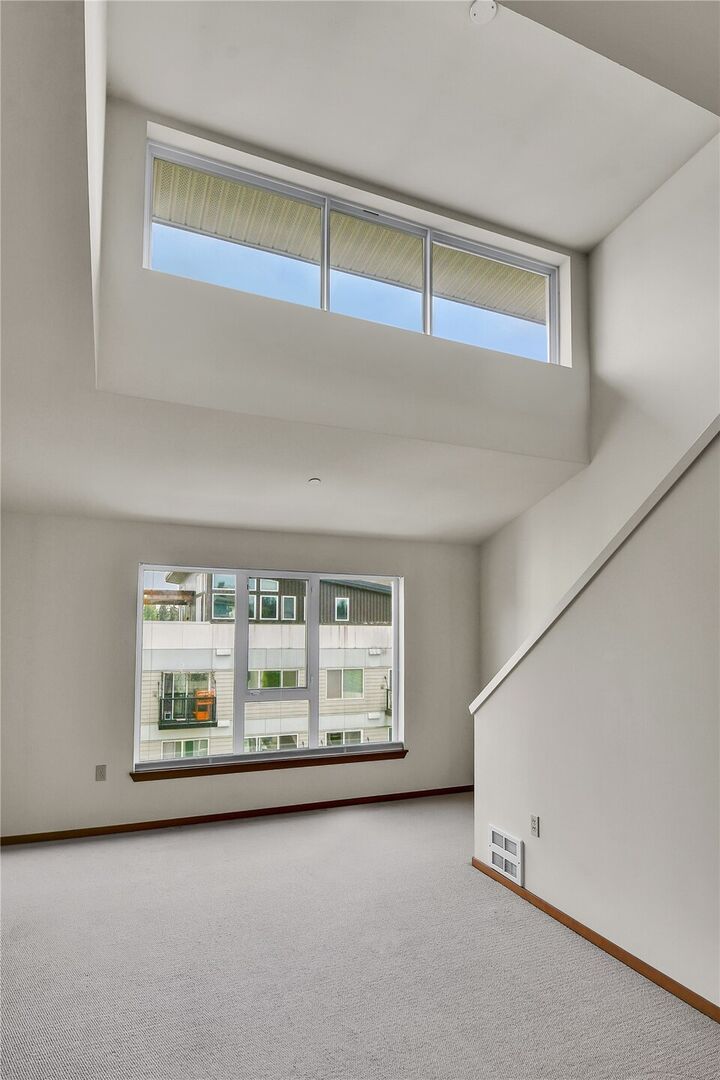 Property Photo: 12334 31st Avenue NE 607 WA 98125