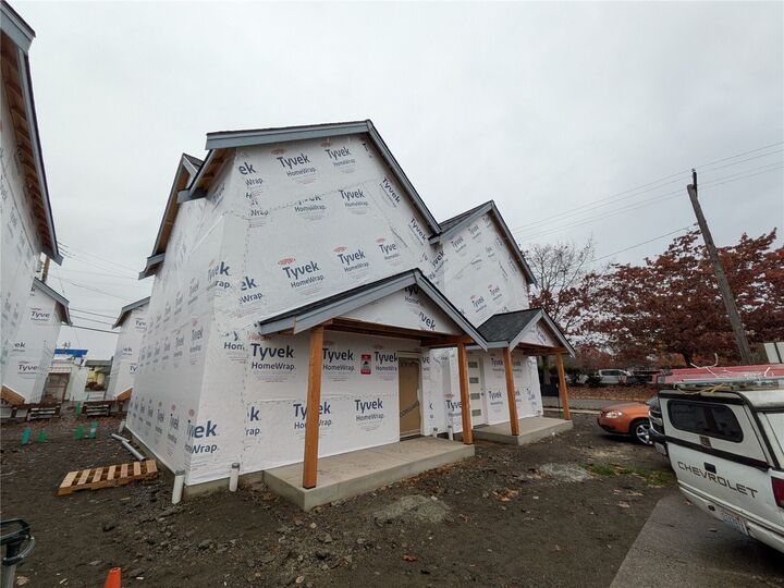 Property Photo:  2737  Peabody Street  WA 98225 