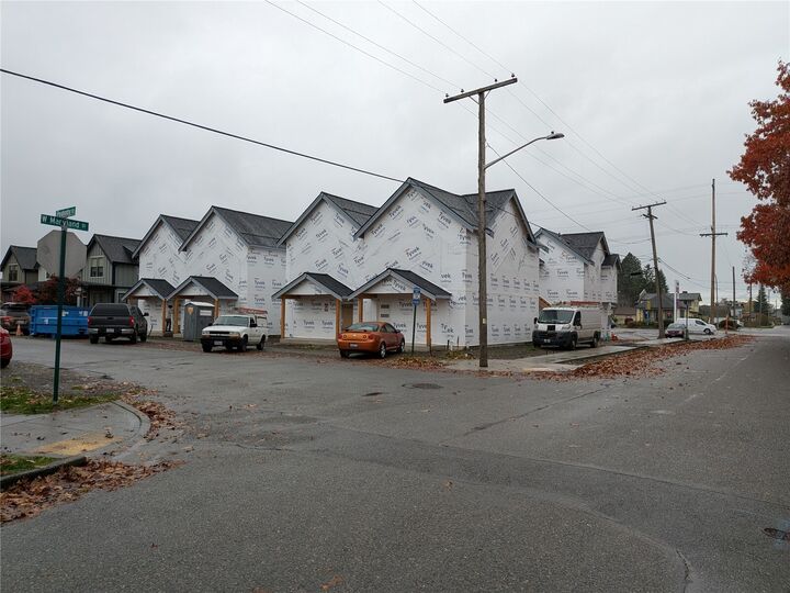 Property Photo: 2737 Peabody Street WA 98225