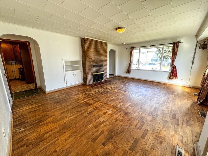 Property Photo:  903 S Silver Street  WA 98531 