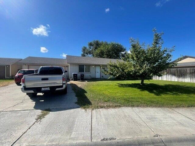 Property Photo:  1158 S Grand Drive  WA 98837 