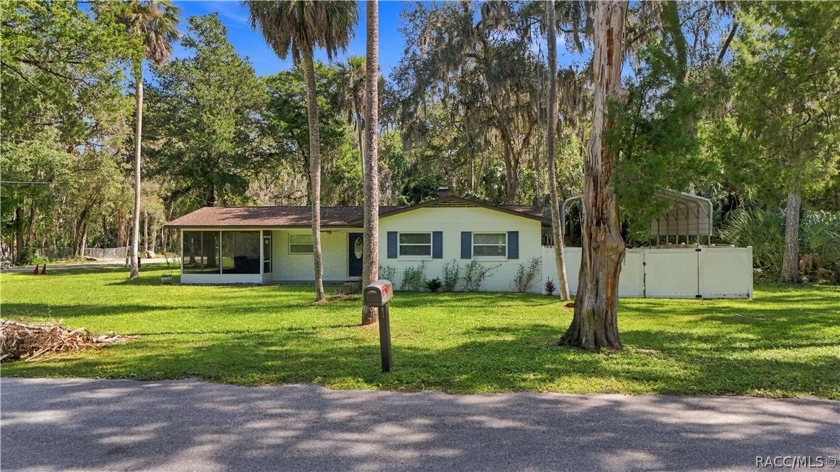 Property Photo:  1991 NW 15th Avenue  FL 34428 