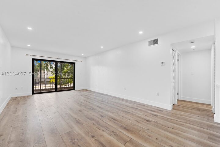 Property Photo:  7905 SW 104th St 206H  FL 33156 
