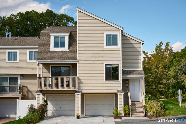 Property Photo:  387 Walden Green Road 387  CT 06405 