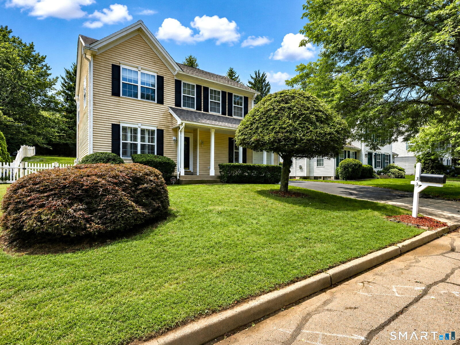 Property Photo:  33 Acorn Lane  CT 06461 