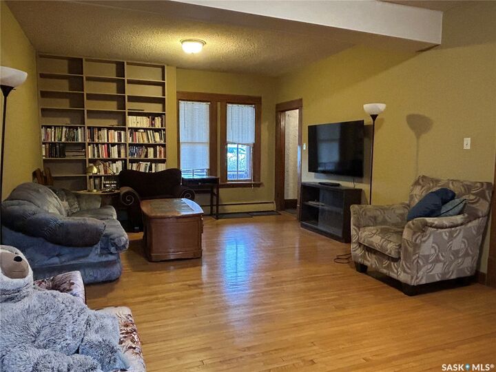 Property Photo:  1134 1st Street  SK S4A 0G9 