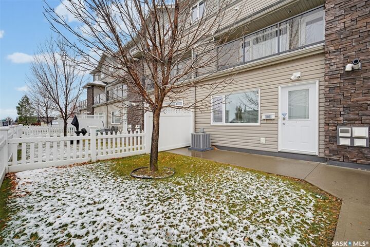 Property Photo:  1303 Richardson Road 107  SK S7R 0L1 