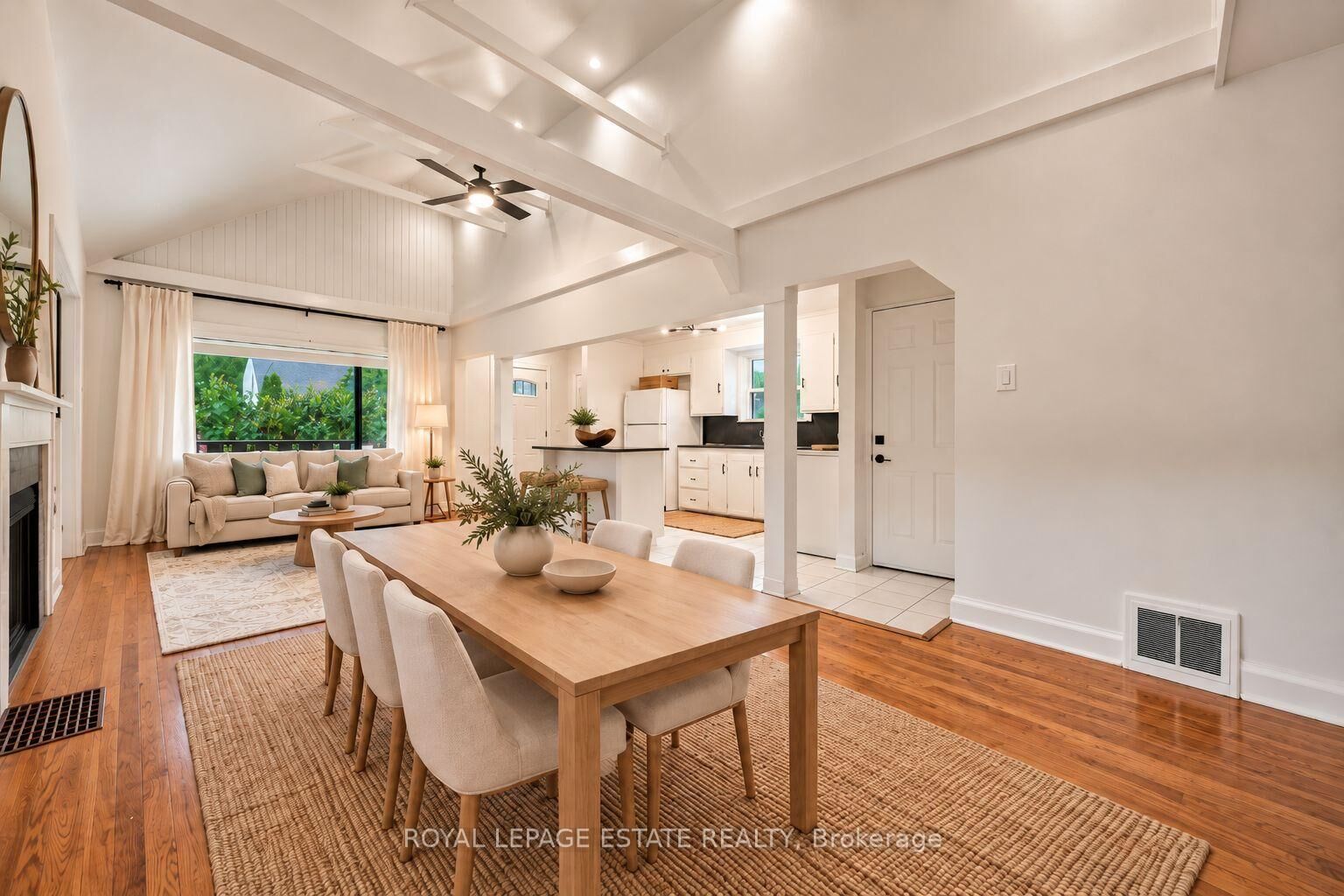 Property Photo:  17 Arden Crescent Upper  ON M1L 3R6 
