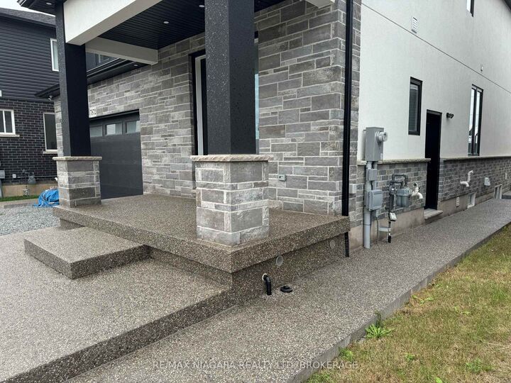 Property Photo:  7872 Seabiscuit Drive Lower  ON L2H 3T9 