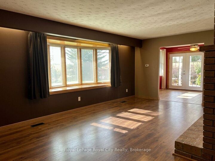 Property Photo:  5068 Wellington Road 29 Road  ON N1H 6H8 