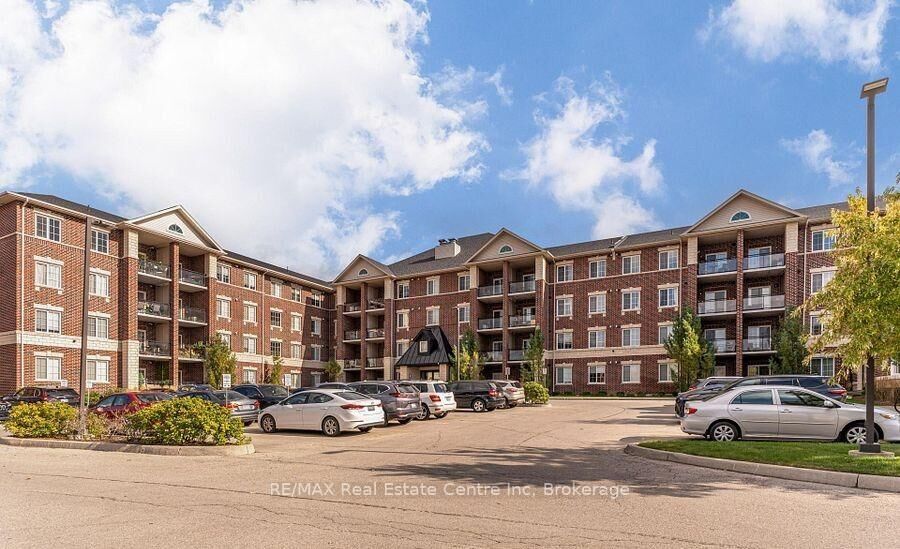 Property Photo:  1440 Gordon Street 18  ON N1L 1C8 