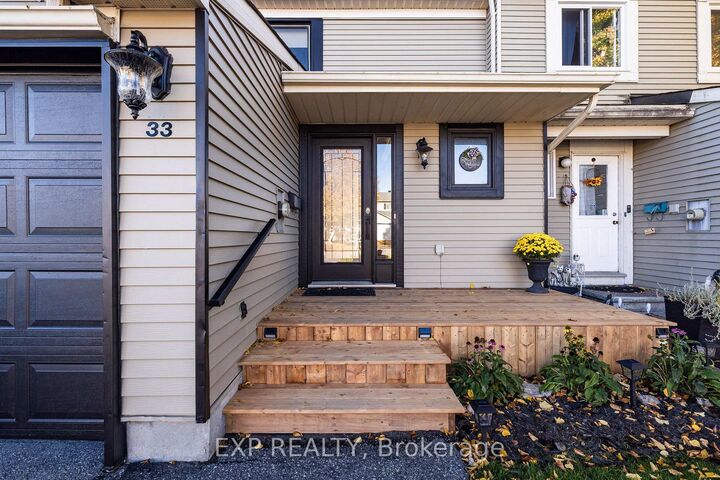 Property Photo:  33 Shearer Crescent  ON K2L 3M9 