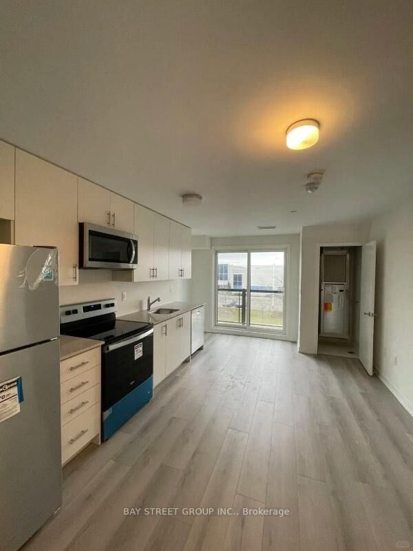 Property Photo:  3401 Ridgeway Drive E 317  ON L5L 0B9 