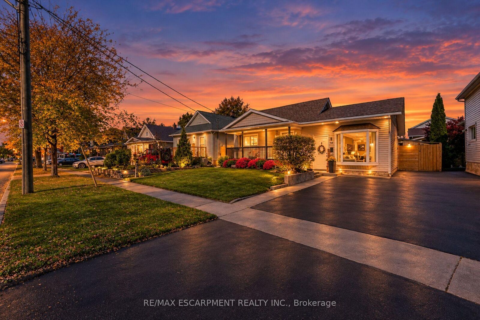 Property Photo:  51 Russell Avenue  ON L2R 1V6 