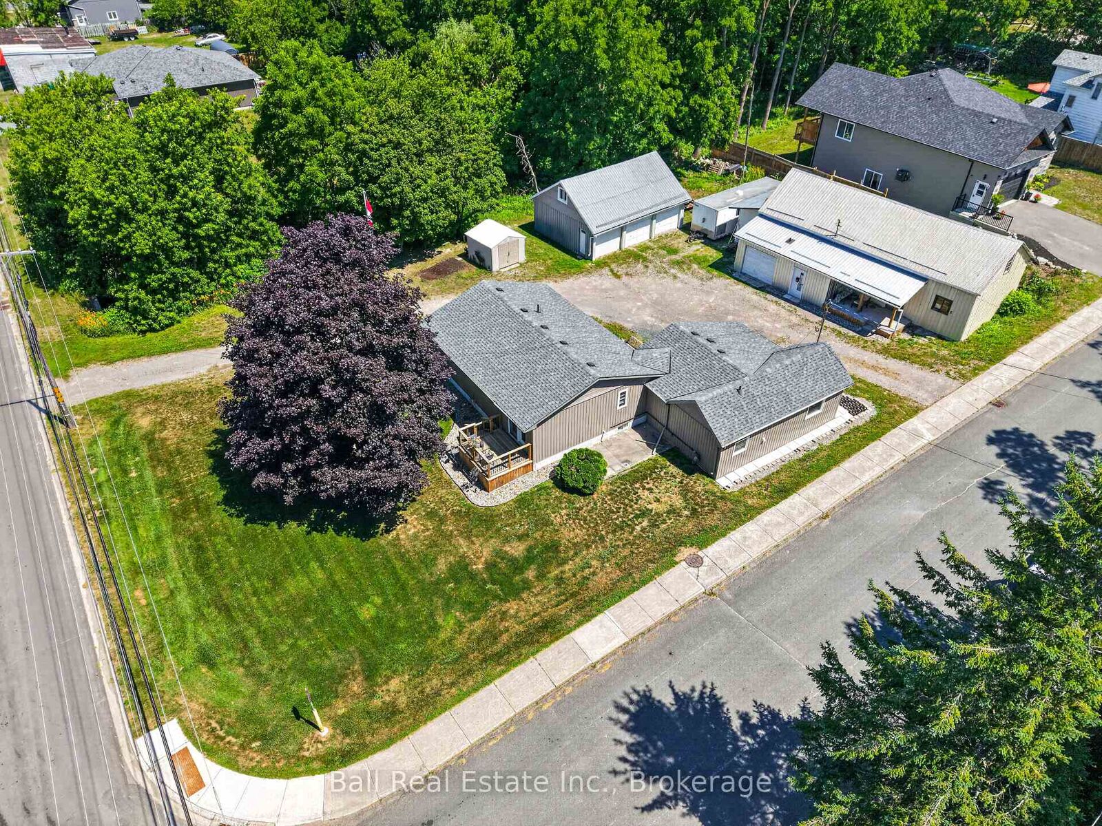 Property Photo: 6 Ermatinger Street ON K0L 2H0