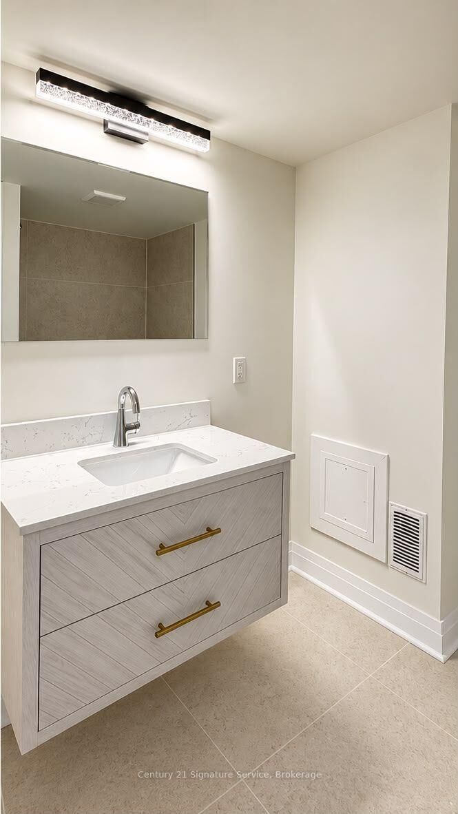 Property Photo:  107 Bayview Parkway Basement  ON L3Y 3W2 