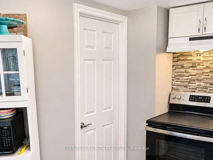 Property Photo:  120 Marshall Street  ON L4N 4L5 