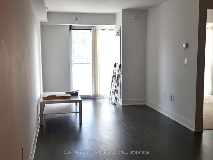 Property Photo:  955 Bay Street 2419  ON M5S 2A2 