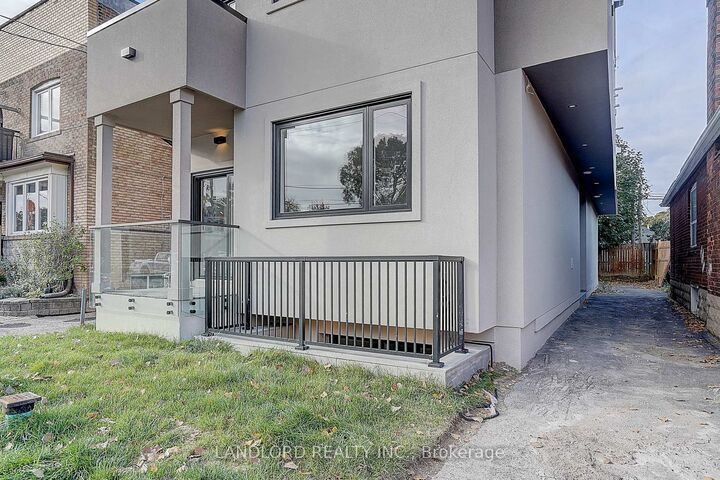 Property Photo:  1344 Pape Avenue Unit 1  ON M4K 3X2 