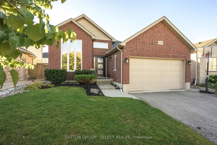 Property Photo:  1801 Seymour Crescent  ON N6G 5N4 