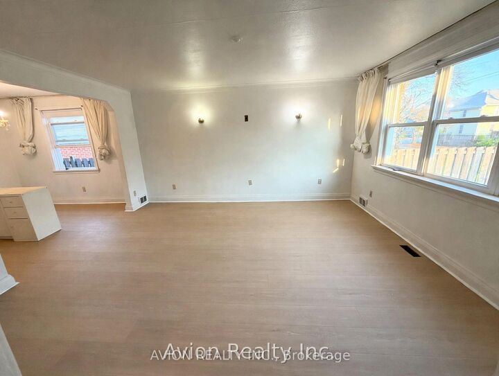 Property Photo: 58 Abitibi Avenue ON M2M 2V4