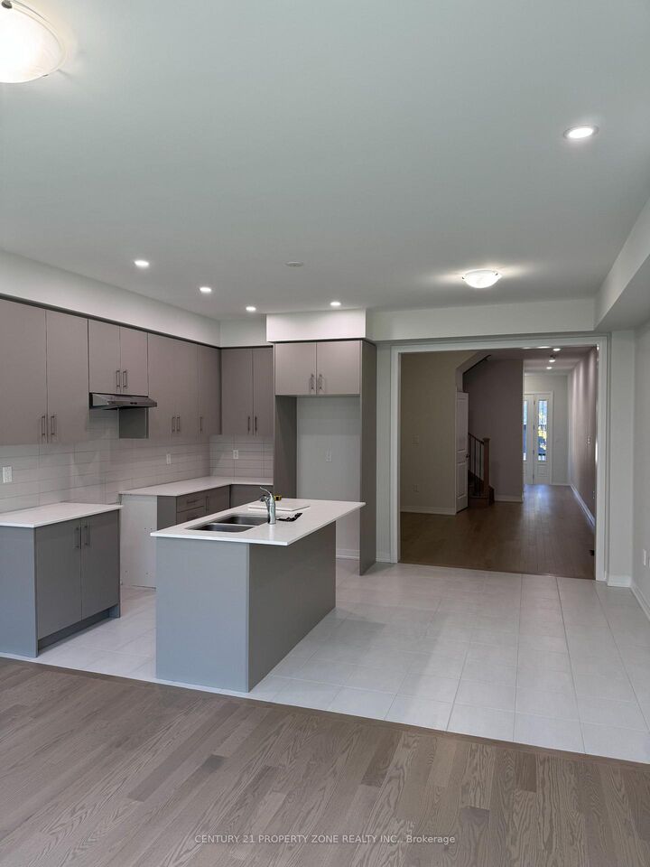 Property Photo:  75 Freedom Oaks Trail  ON L6P 0Z3 