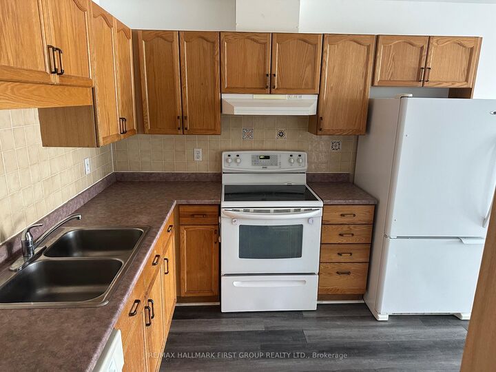 Property Photo:  39 Ballantine Street  ON K9A 5G8 