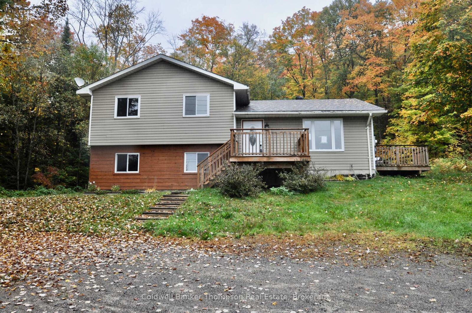 Property Photo: 751 Old Muskoka Road ON P0B 1M0