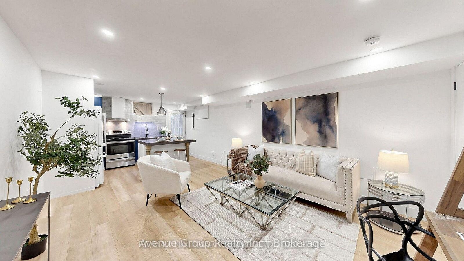 Property Photo: 31 1/2 Granby Street Basement ON M5B 1H8