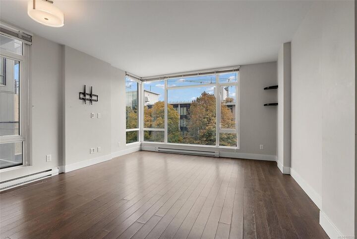 Property Photo:  1090 Johnson St #409  BC V8V 0B3 