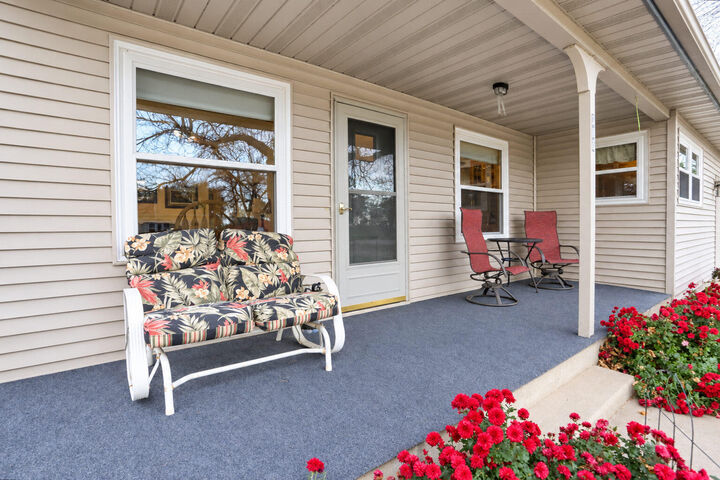 Property Photo:  306 E Main Street  SD 57460 