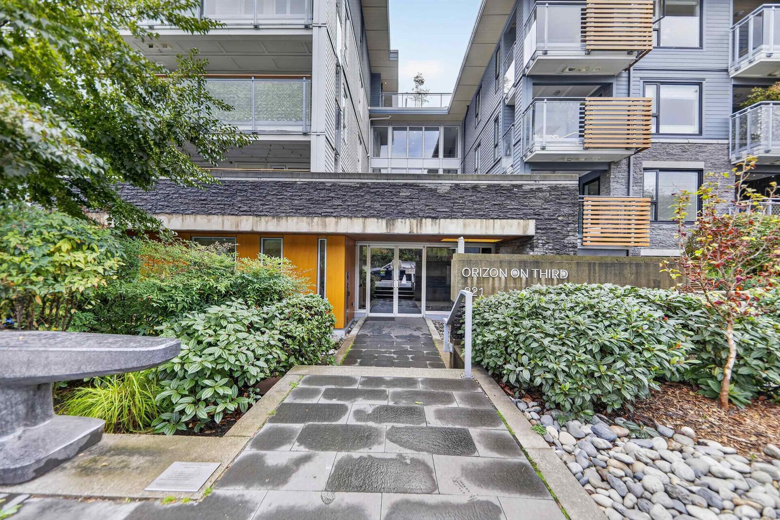 Property Photo:  221 E 3rd 506  BC V7L 1E7 