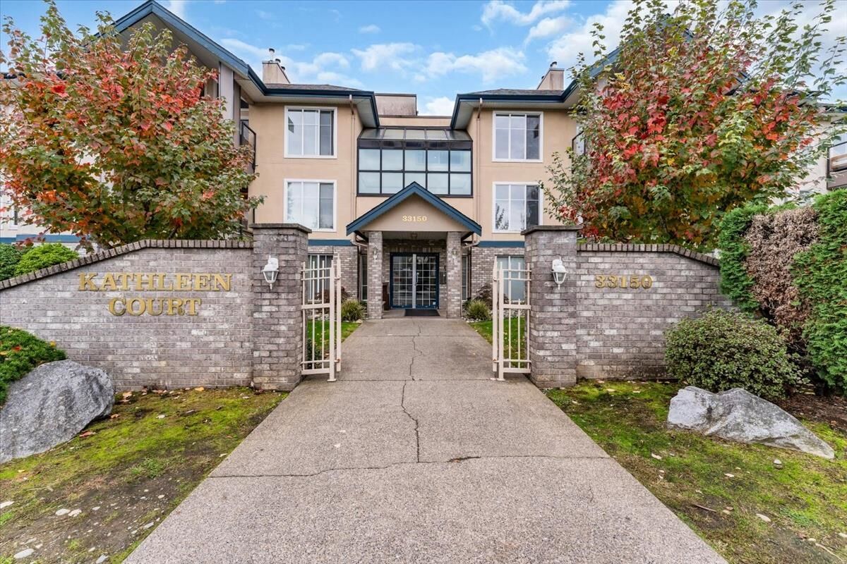 Property Photo: 33150 4th Avenue 305 BC V2V 7A3